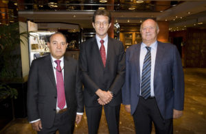 José Ballesteros, presidente de FEJBA, Fernando Prats, director de Juego de la Comunidad de Madrid y José Luis de Pedro, presidente de ASEJU