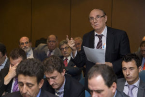 La intervención del Magistrado del Tribunal Supremo de Valencia suscitó muchas y variadas preguntas entre los asistentes.
