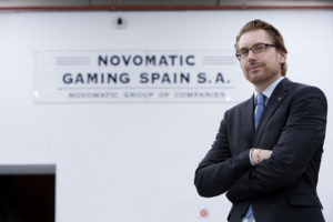 Bernhard Teuchmann, director general de NOVOMATIC, está al frente de la nueva sede en Alcalá de Henares, en plena promoción y expansión imparable de los equipos de juego Novomatic en España.